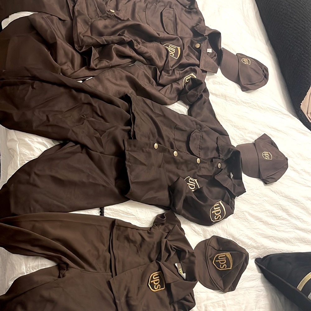 UPS costume   Used only ones